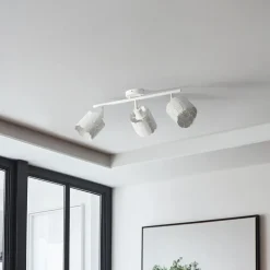 Lindby loftslampe Aralena, hvid, 3 lyskilder, længde 70,5 cm