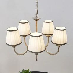 Lindby lysekrone Lumiel, 5-lys, creme/messing, tekstil