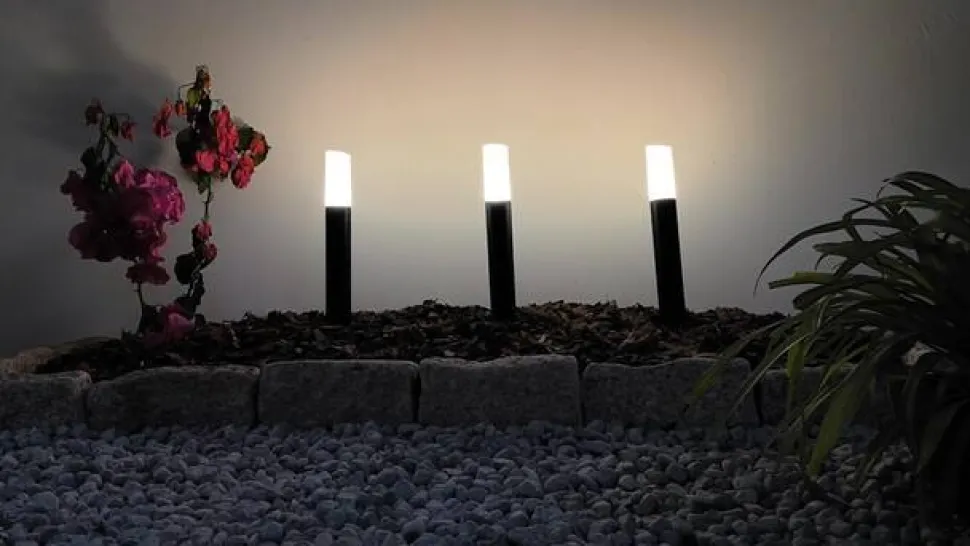 Lindby Smart LED-sokkellampe Elvor, CCT, RGB, Tuya, 3 enheder
