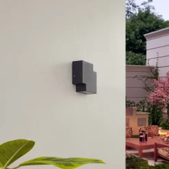 Lindby udendørs LED-væglampe Fendir, sort, aluminium, 10,5 cm
