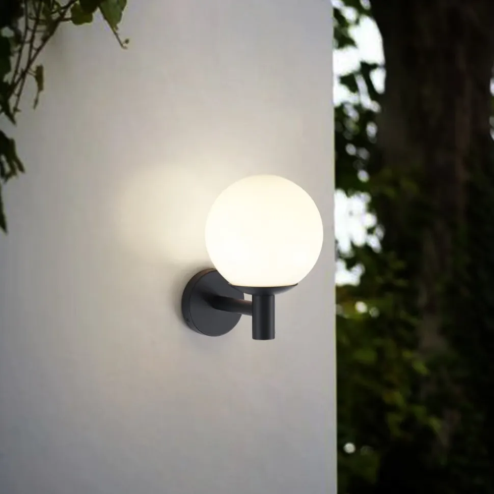 Lindby udendørs væglampe Dangan, hvid, glas, Ø 20 cm, IP44