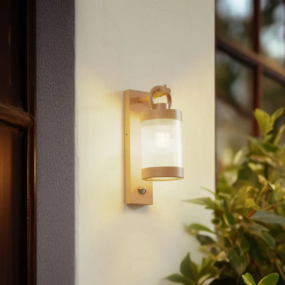 Lindby udendørs væglampe Yrene, 20 cm, beige, sensor, ripple