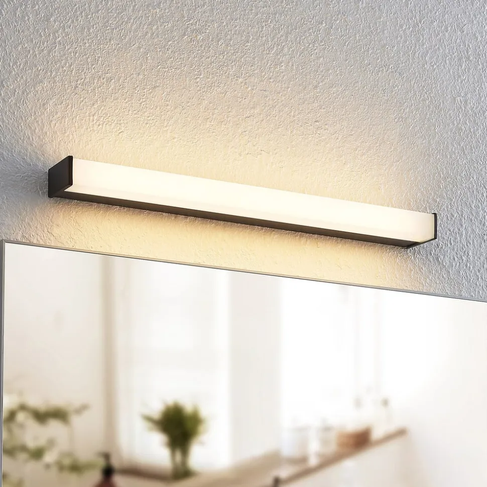 Lindby Ulisan LED-væglampe til bad, kantet 58,8 cm