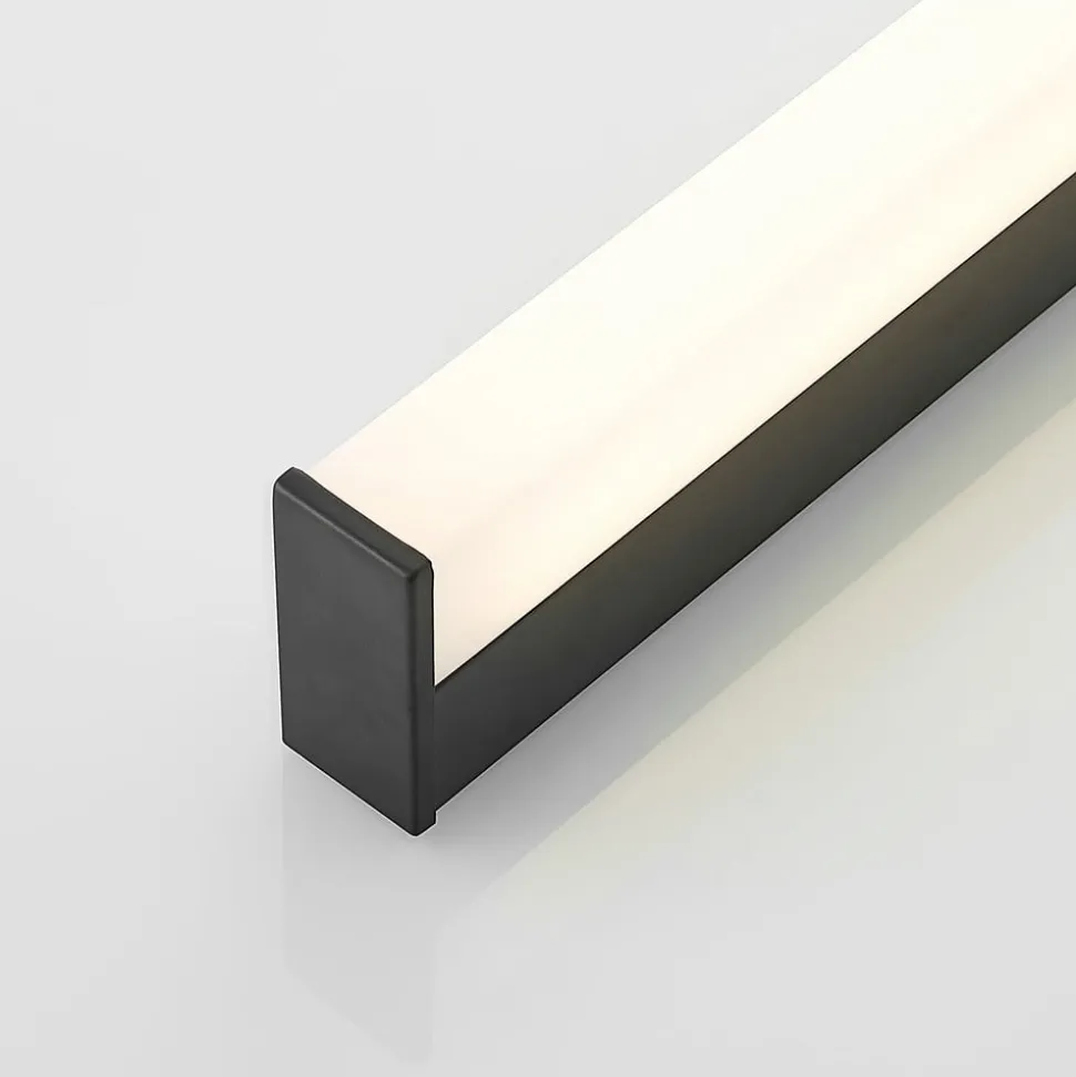 Lindby Ulisan LED-væglampe til bad, kantet 58,8 cm