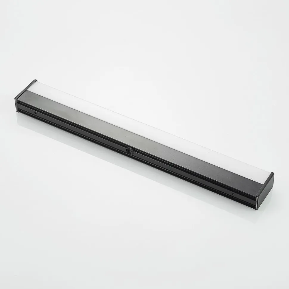 Lindby Ulisan LED-væglampe til bad, kantet 58,8 cm