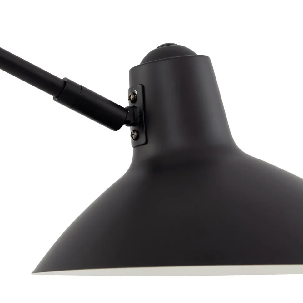 Lindby væglampe Adrik, sort, metal, med stikprop