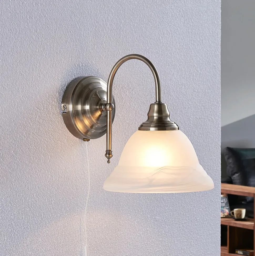 Lindby væglampe Hanna, 18 m, antik messing, metal, glas