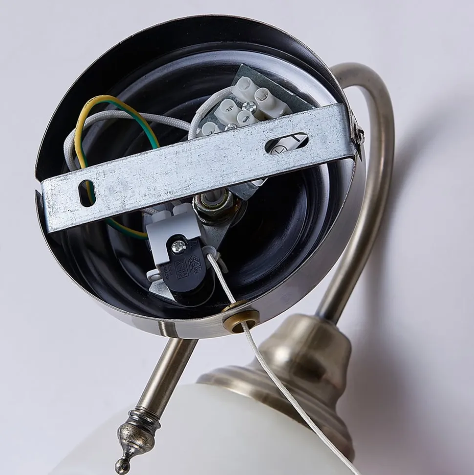 Lindby væglampe Hanna, 18 m, antik messing, metal, glas