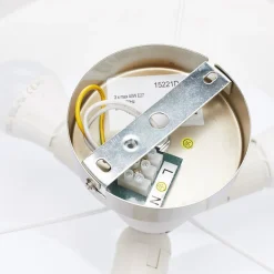 Loftlampe Libba med afstand i cremefarvet træ