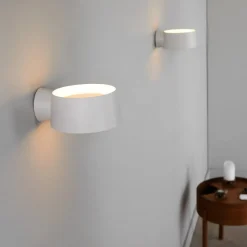 LOOM DESIGN LED-væglampe Cookie, hvid, aluminium, Ø 15 cm