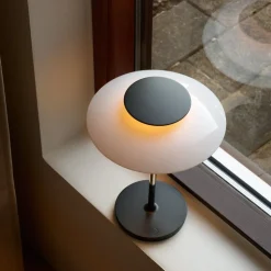 Louis Poulsen LED-bordlampe PH 80, hvid/rød/krom IP44