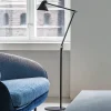 Louis Poulsen NJP LED-gulvlampe 2.700 K, sort