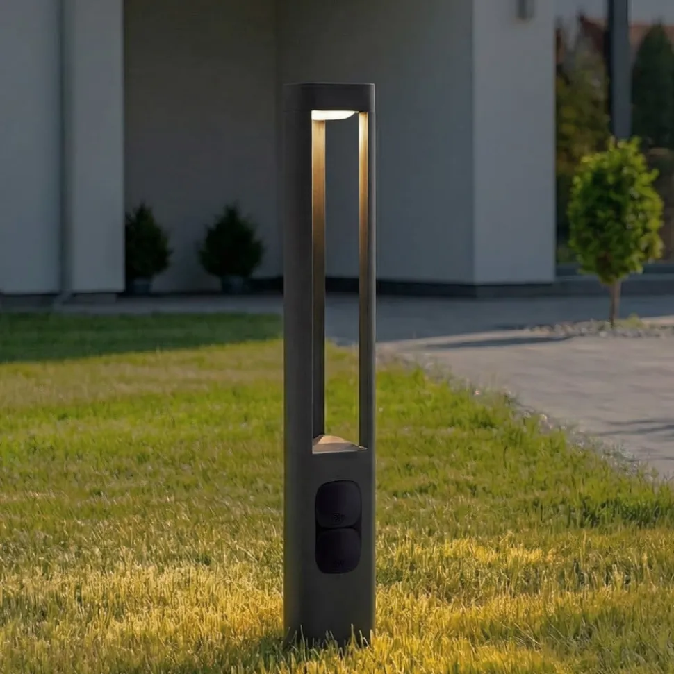 Lucande LED-gadelampe Pirron, højde 80 cm, stikkontakt, IP54