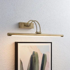 Lucande LED-gallerilampe Dimitrij, buet, messing, metal