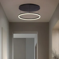 Lucande LED-loftlampe Orven, sort/træ, Ø50 cm, dæmpbar