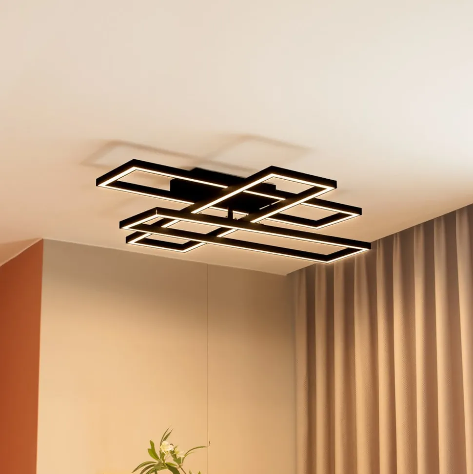 Lucande LED-loftslampe Tjado, 94 cm lang, sort, metal