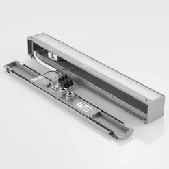 Lucande LED-væglampe Lengo, 50 cm, sølv, 2 lyskilder, IP65