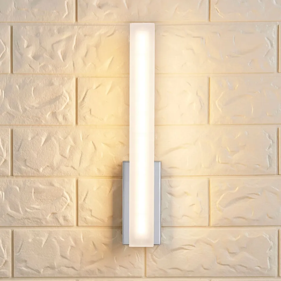 Lucande LED-væglampe til badeværelset Julie, 32 cm høj, krom, IP44