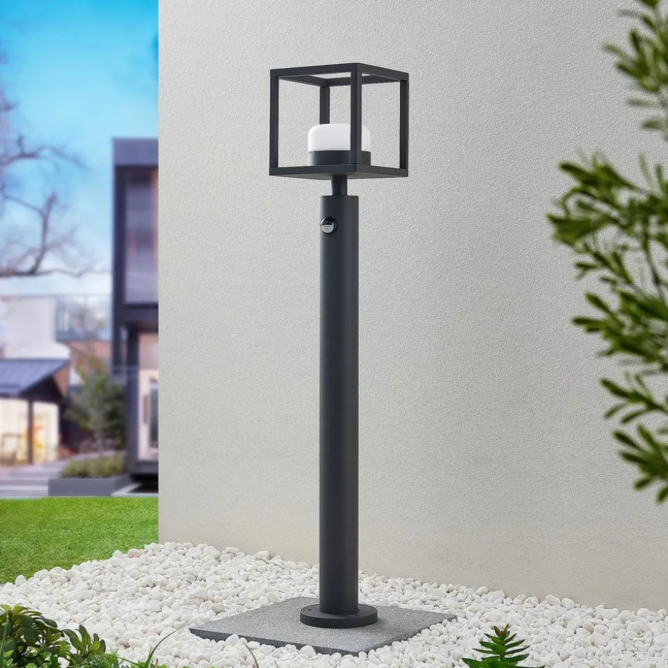 Lucande Timio vejlampe, 85 cm, bevægelsessensor, GX53, IP44