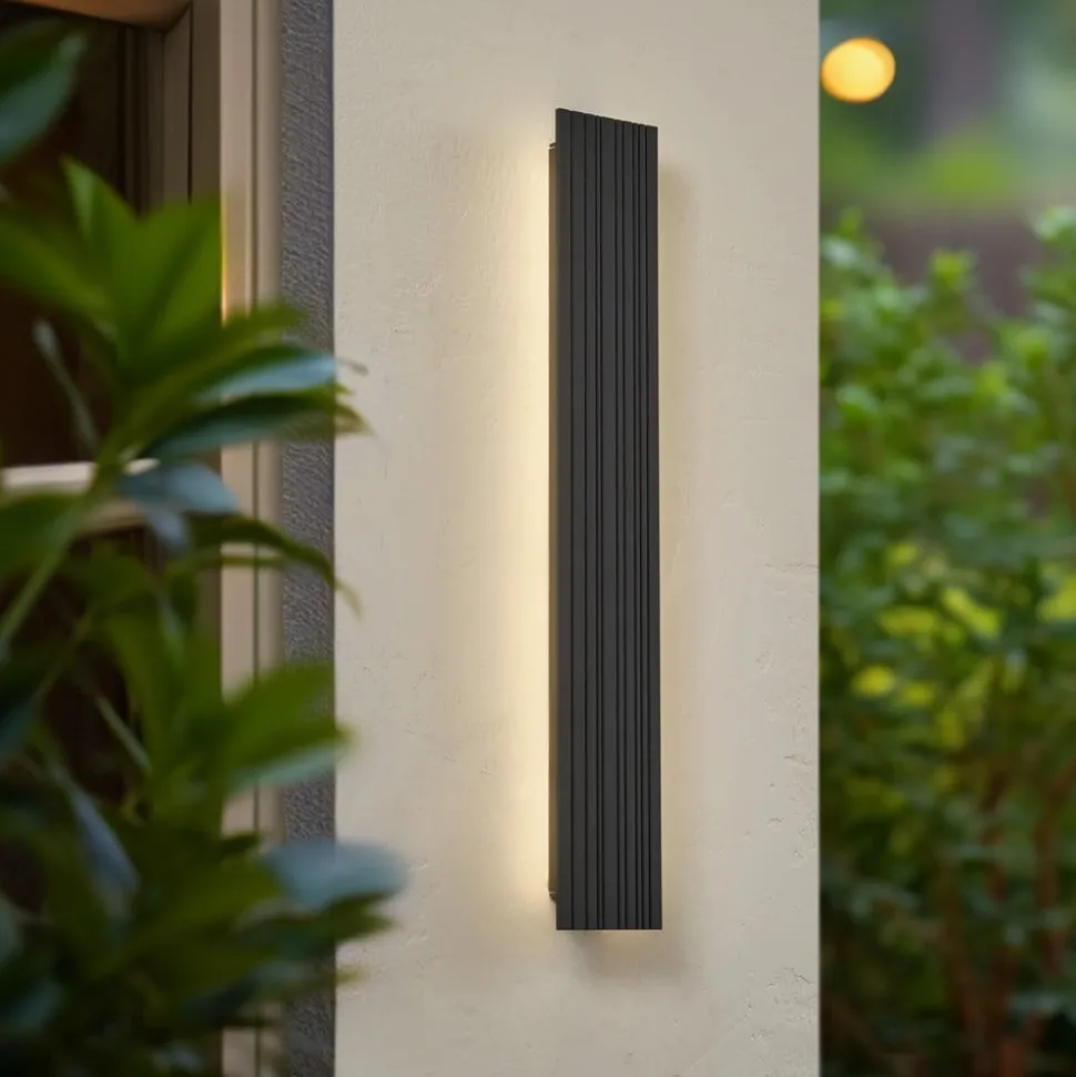 Lucande udendørs LED-væglampe Melira, længde 60 cm, antracit