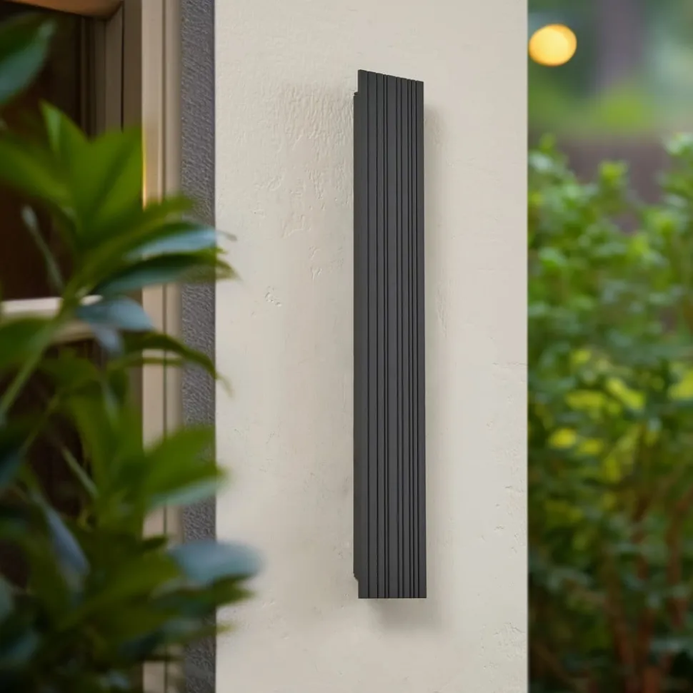 Lucande udendørs LED-væglampe Melira, længde 60 cm, antracit