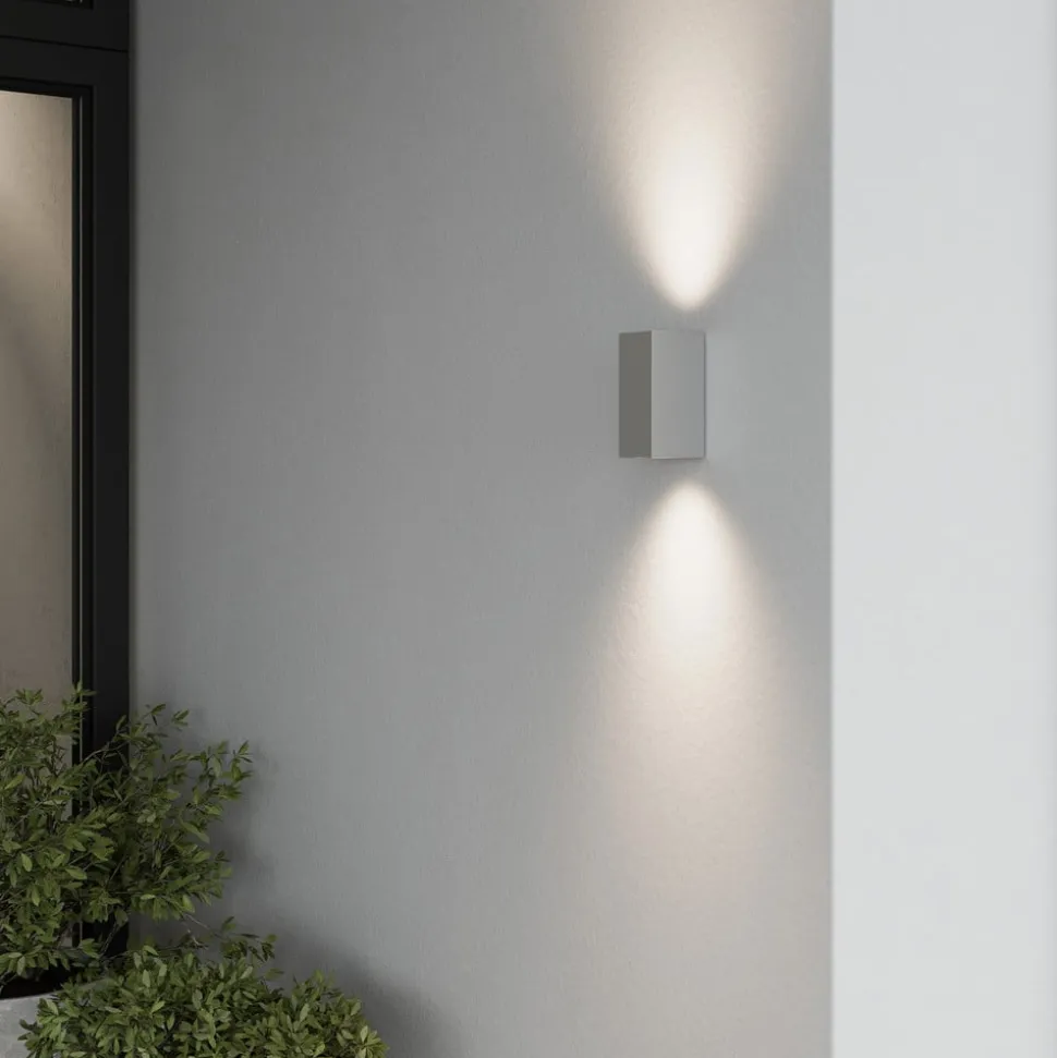 Lucande udendørs væglampe Tavi, 15 cm, sølv, Bridgelux LED