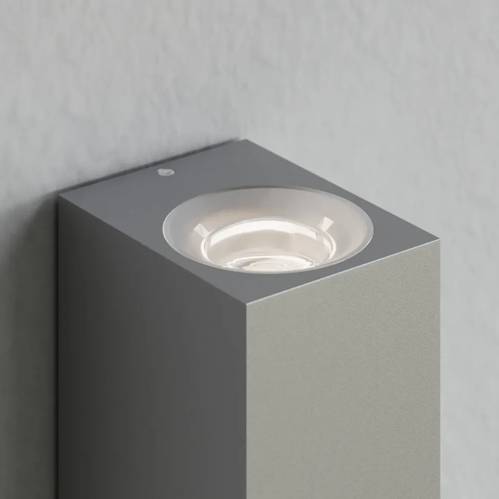 Lucande udendørs væglampe Tavi, 15 cm, sølv, Bridgelux LED
