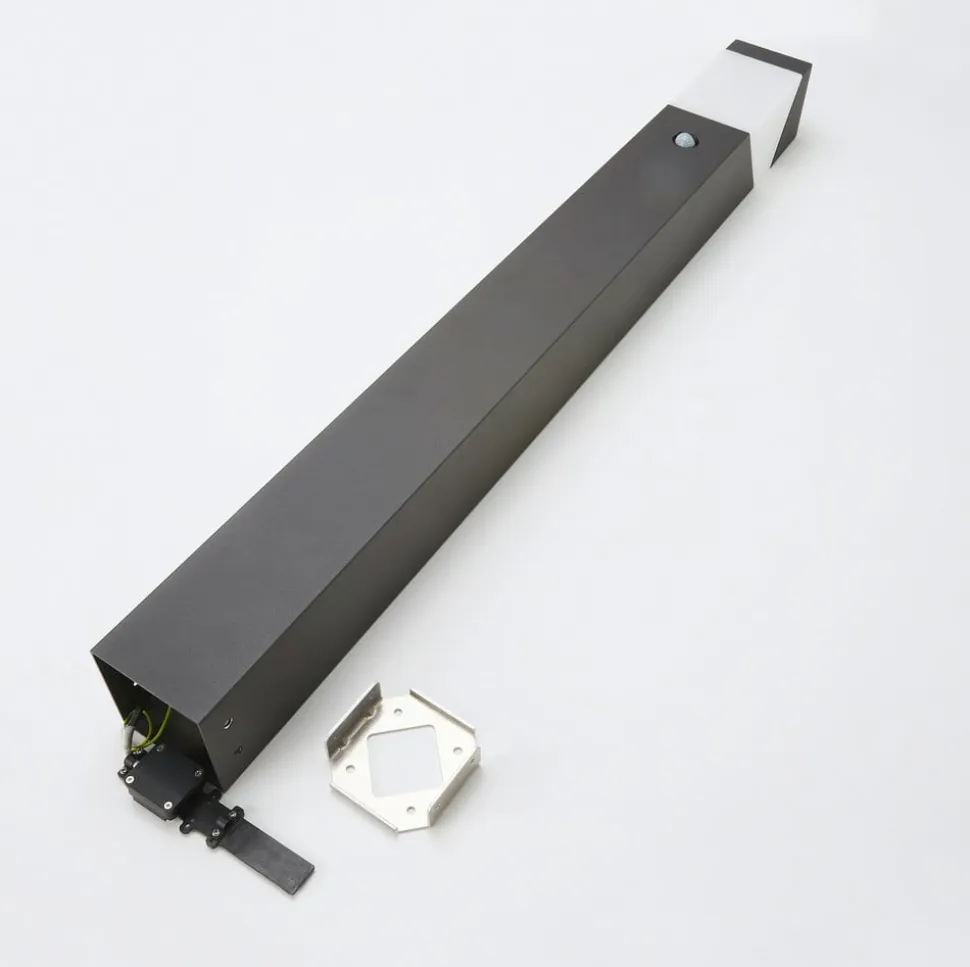 Lucande vejlampe Kiran, 100 cm, sensor, grå, IP44, E27