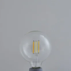 LUUMR Smart LED-pære klar E27 G125 7W Tuya WLAN CCT