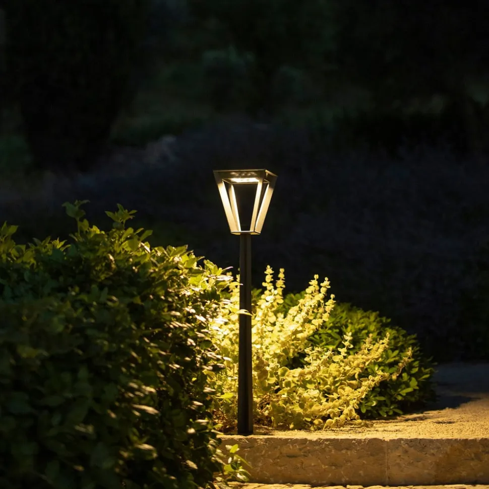 Metro LED-gadelampe med solcelle og sensor, grå
