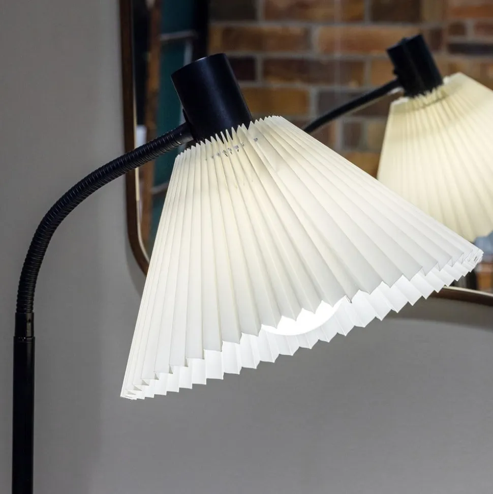 Mira tekstilgulvlampe, sort
