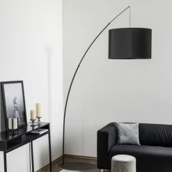 Moby Black gulvlampe med tekstilskærm