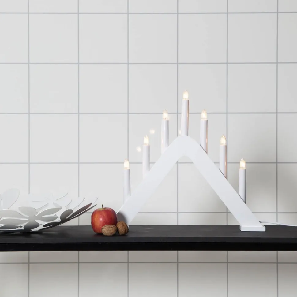 Moderne designet lysestage Jarve hvid