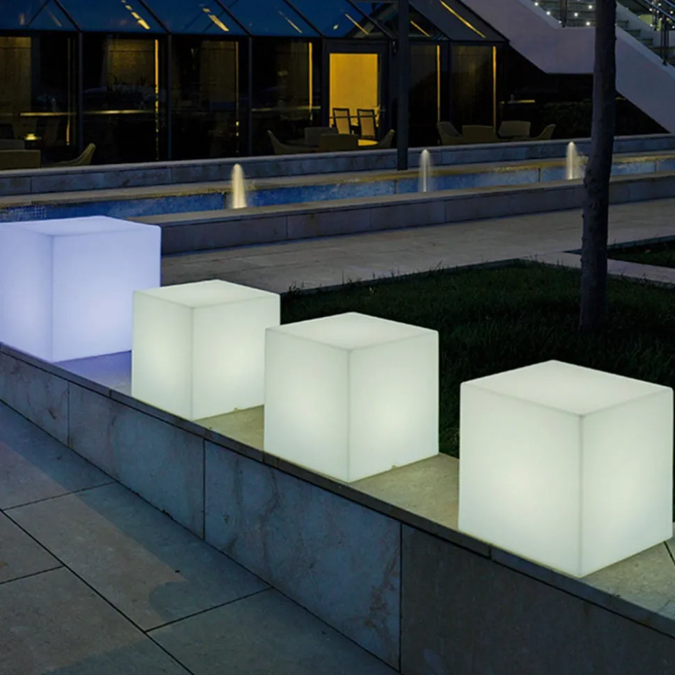 Newgarden solcellelampe Cuby cube, højde 20 cm
