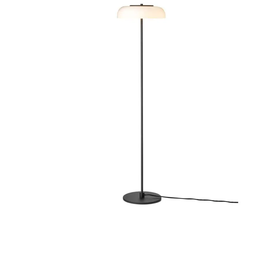 Nuura LED-gulvlampe Blossi, højde 120 cm, sort/opal