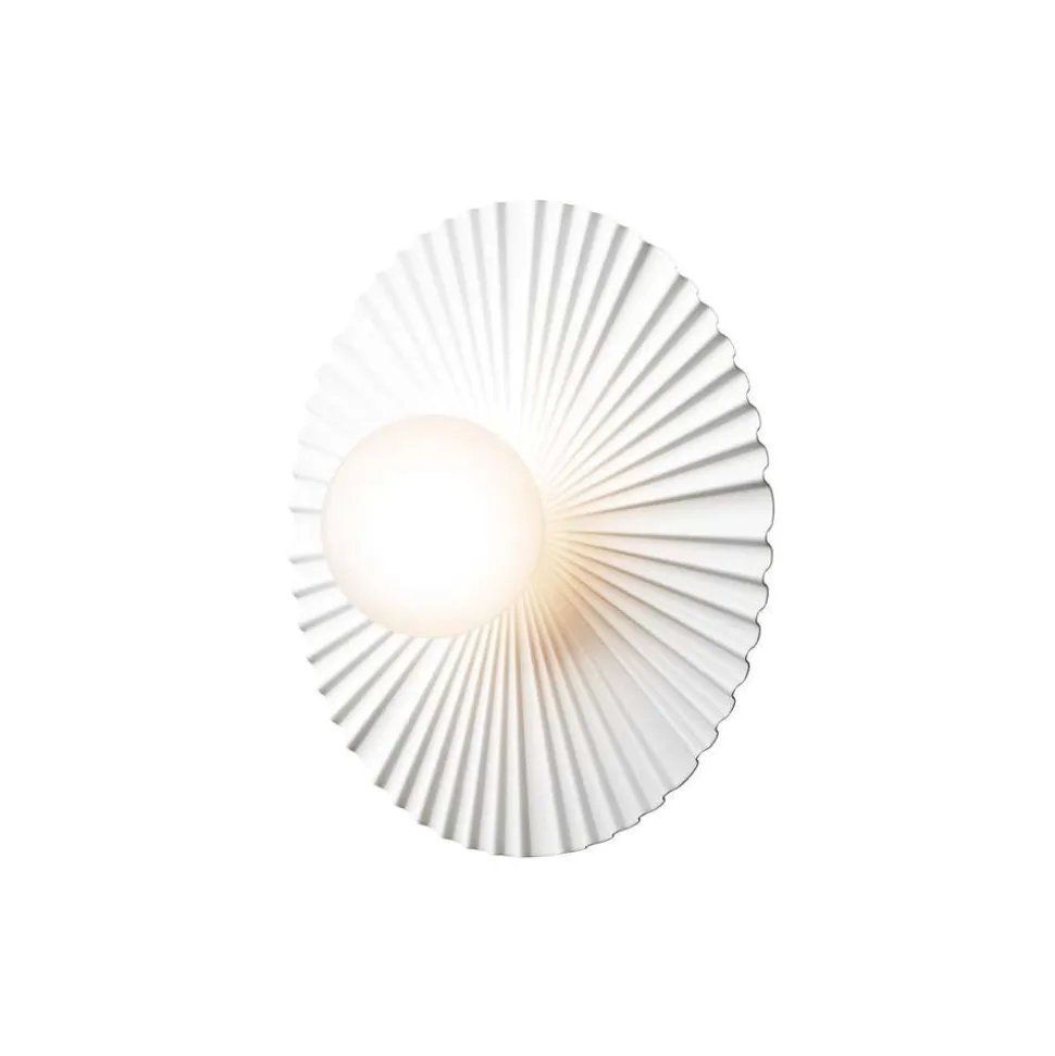 Nuura Liila Muuse væglampe, Ø 42 cm, IP44, hvid/opal