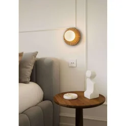 Nuura væglampe Liila Muuse, Ø 20 cm, IP44, guld/opal