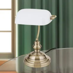 Onella bordlampe i banklampe opal