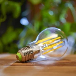Philips E27 LED-pære A60 2,3 W 485lm 4.000 K klar