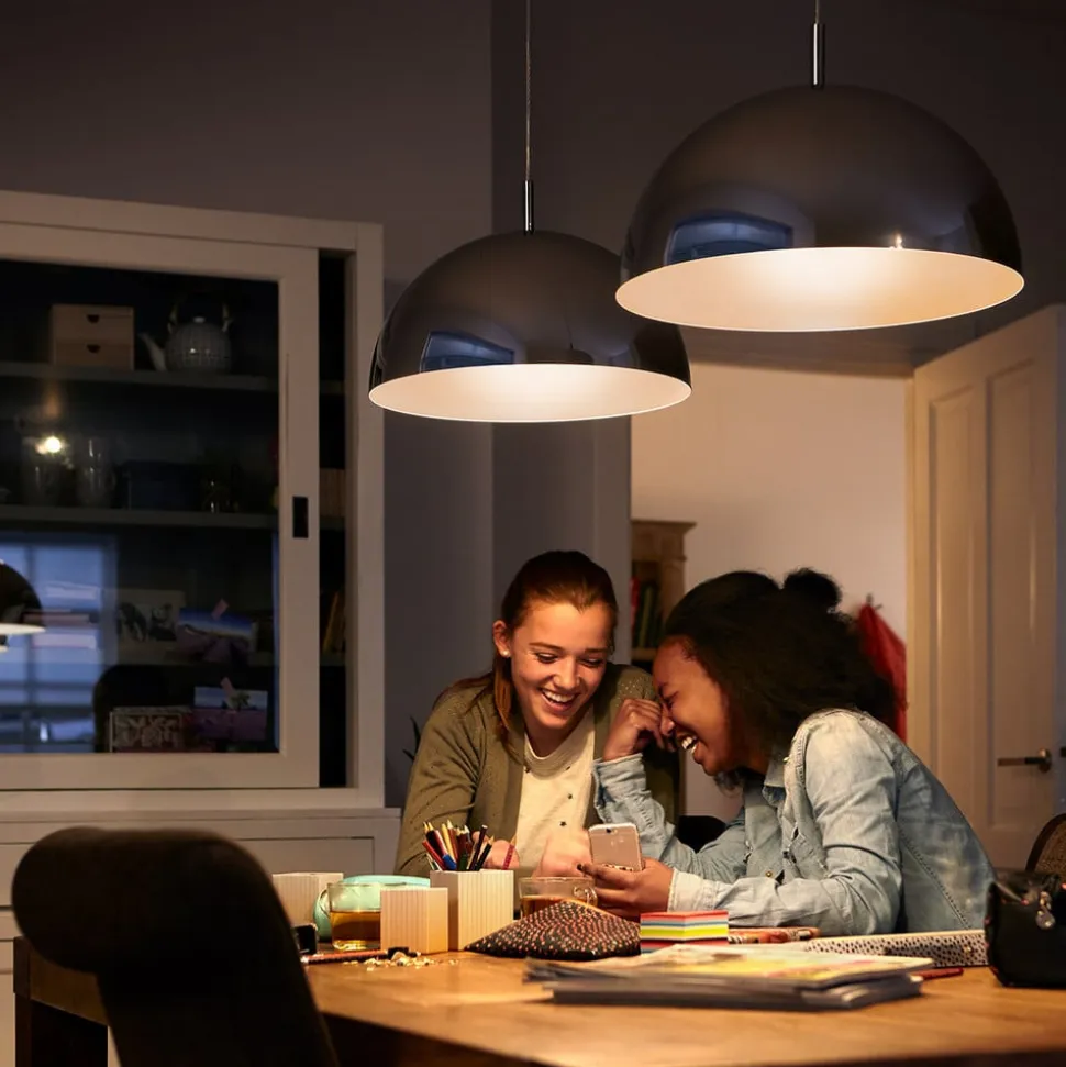 Philips E27 LED-pære, dag/nat-sensor 7,5 W 2.700 K
