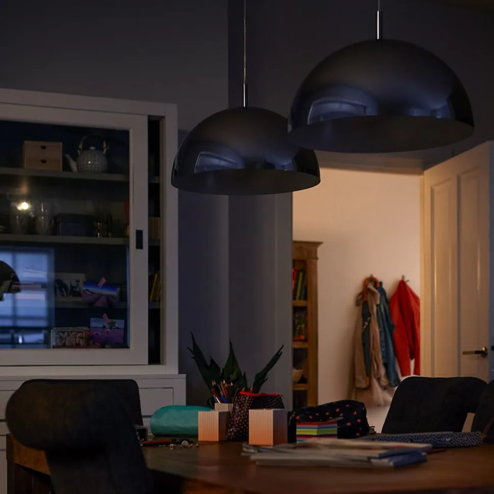 Philips E27 LED-pære, dag/nat-sensor 7,5 W 2.700 K