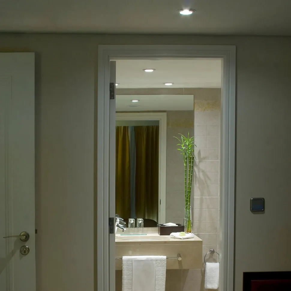 Philips LED-reflektor GU5,3 4,4 W 840 36°, 4.000 K