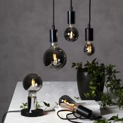 Plain Smoke E27 ST64 LED-pære 1,8 W, 2.100 K 80 lm