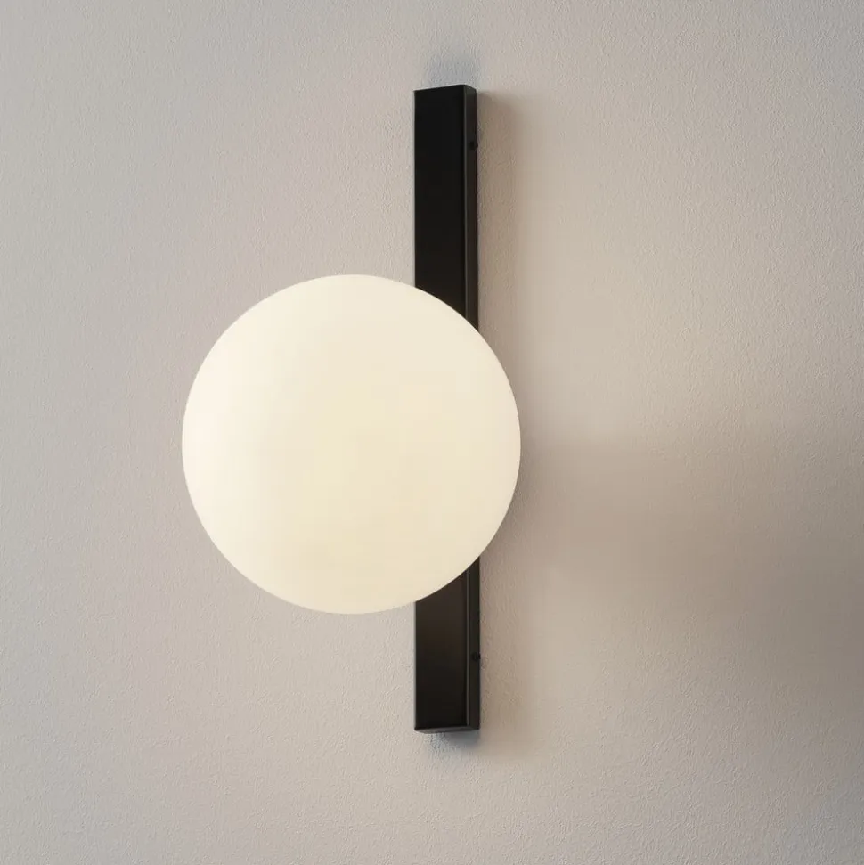 Pluto væglampe, 1 lyskilde, sort/hvid, afbryder