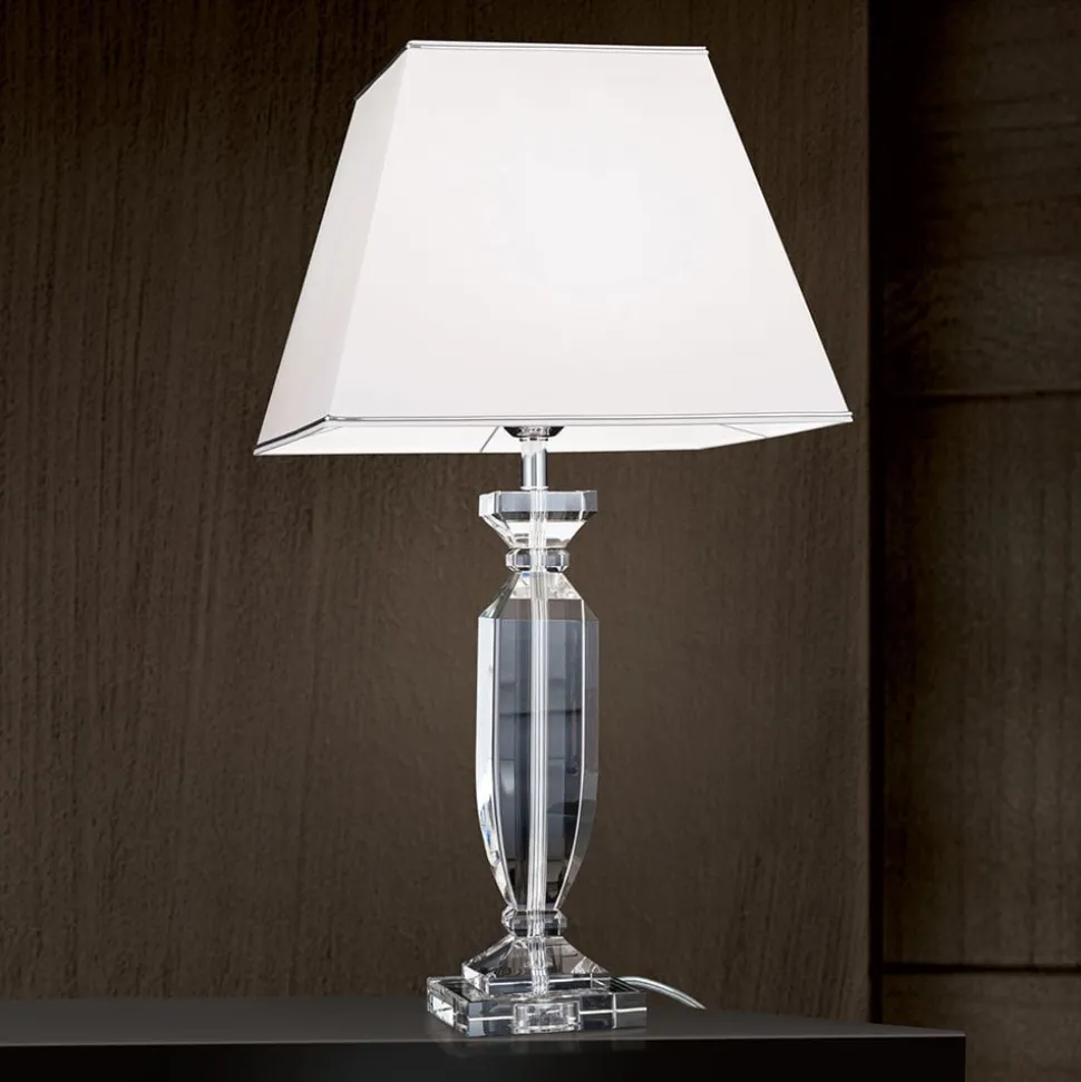 Pokal bordlampe med krystal, krom/hvid