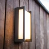 Qubo udendørs LED-væglampe, RGBW smart styring