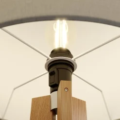 Quitani gulvlampe Nida, træramme, hvid skærm