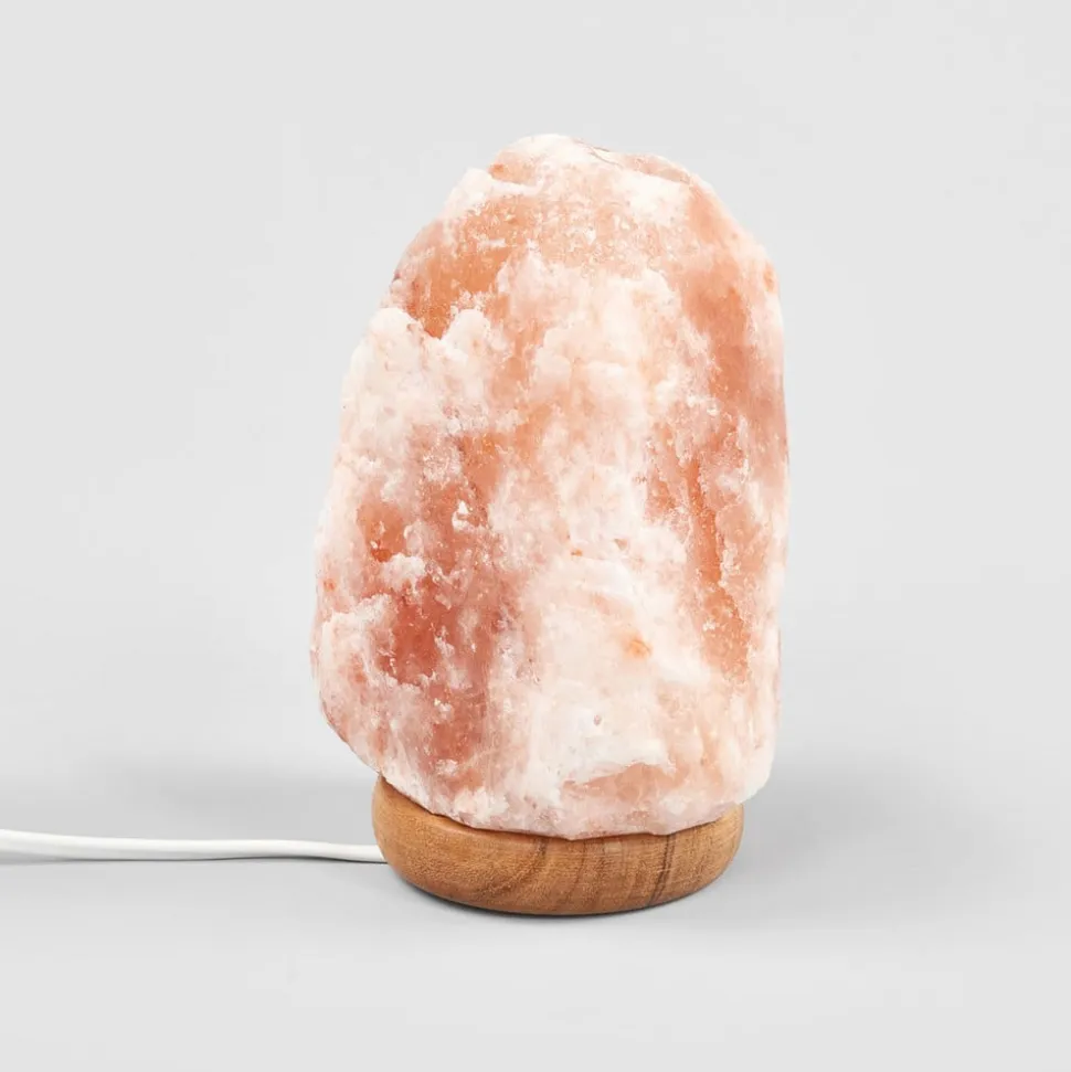 ROCK saltlampe spreder hyggeligt lys