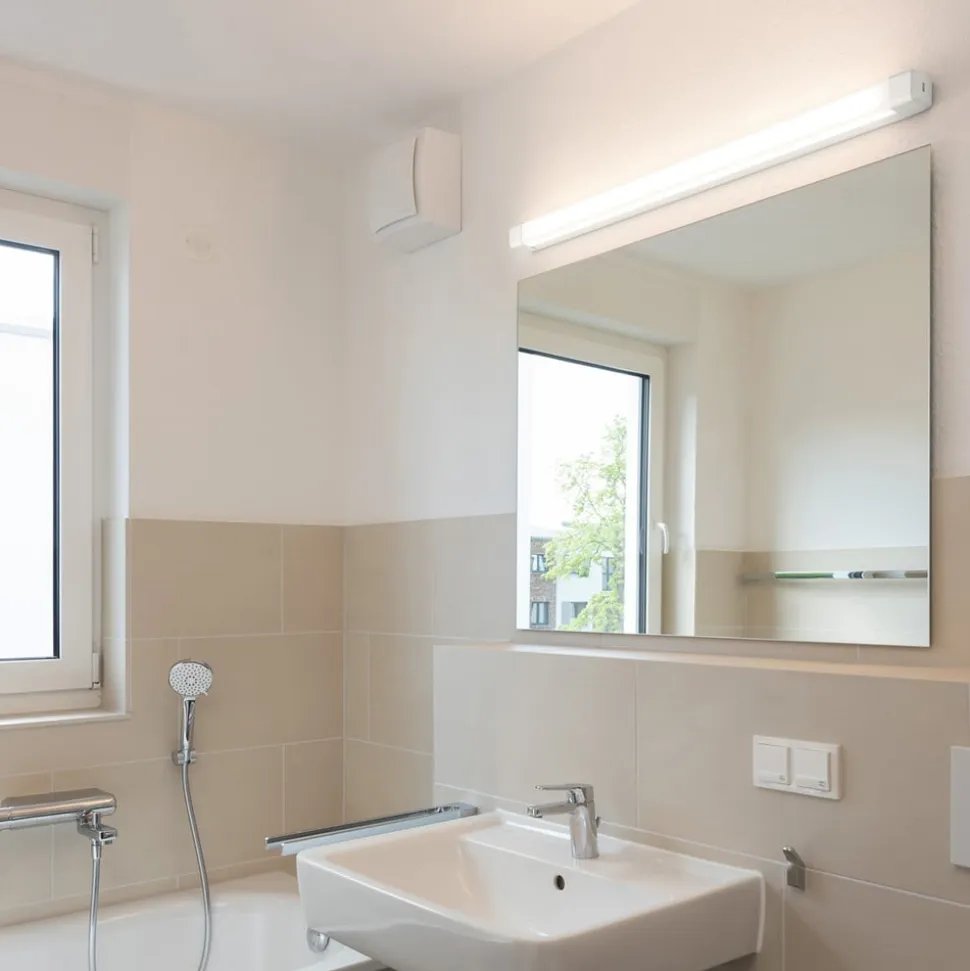 RZB Baleva LED-væglampe IP44 bredde 50 cm 9W