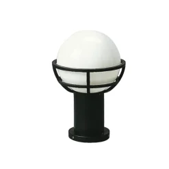 Sort sokkellampe med opalglas
